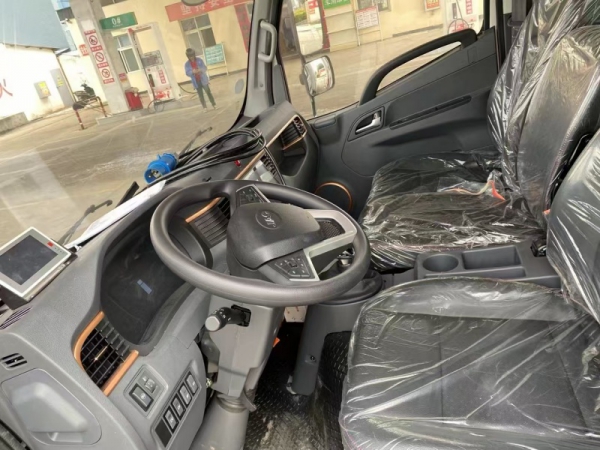 （4.2米）江淮聚宝盆混动冷藏车