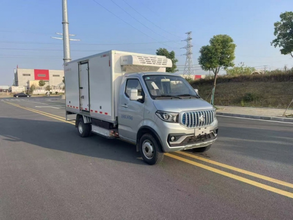 （3.5米）长安神骐T30纯电动冷藏车