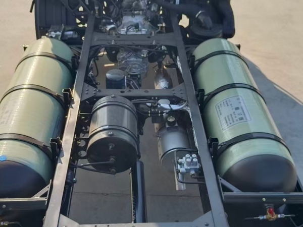 (4.2米）飞碟W5双燃料CNG冷藏车