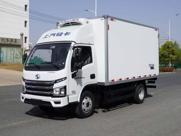 上汽跃进S80柴油版3米5冷藏车（可选地库型）